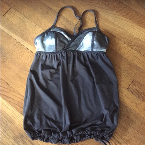 Lululemon Rehearsal Tank - Picture 3 of 6